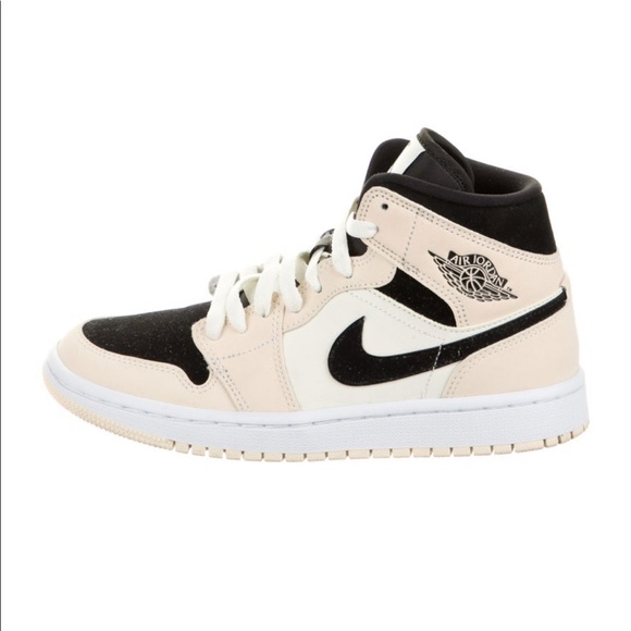 NIKE Air Jordan 1 MID Sneakers - Picture 4 of 12